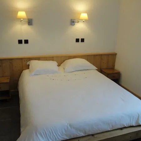 Des Cretets Apartment