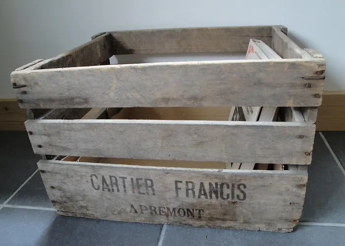 Des Cretets Lägenhet *